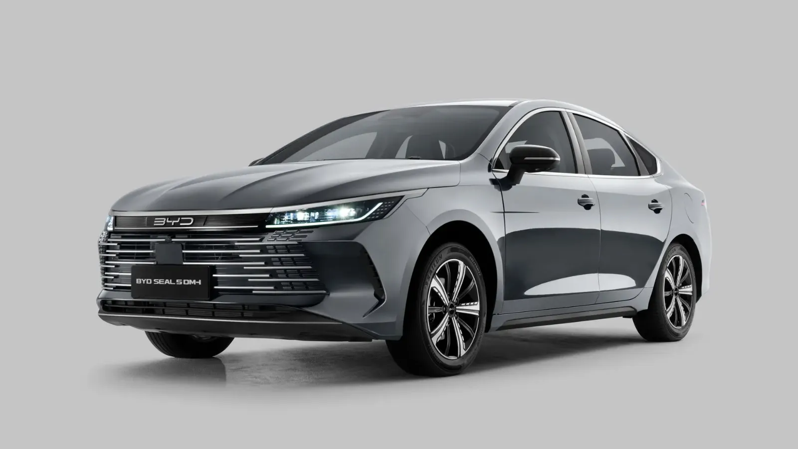 BYD SEAL5 DMi